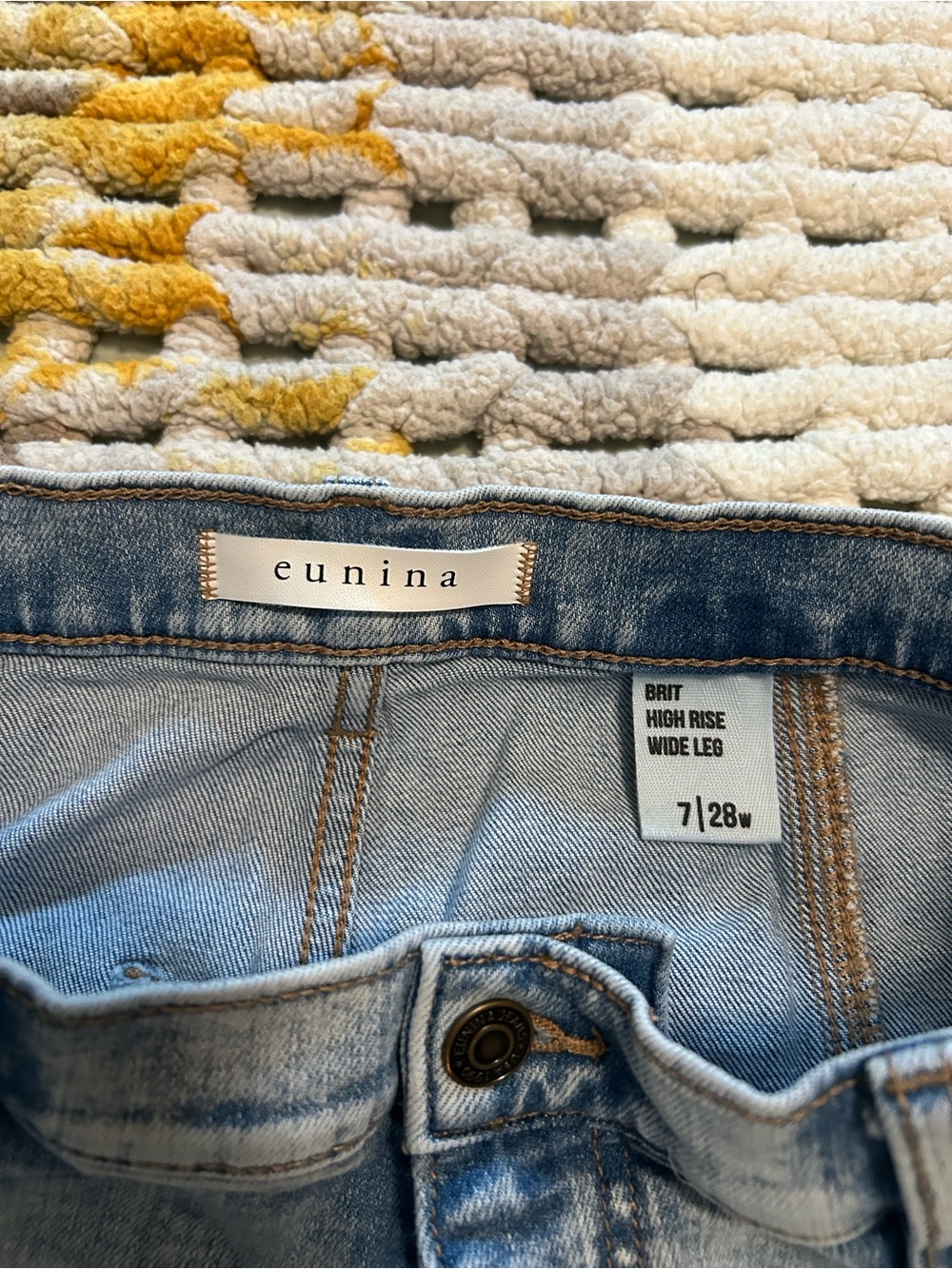 eunina Relaxed Light Blue Straight-Leg Jeans - Picture 2 of 2
